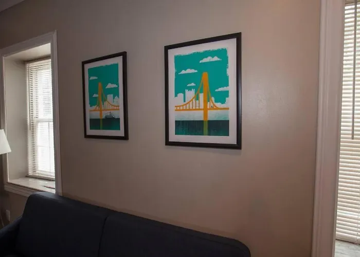 Great For Exploring * Stylish Loft Like Living Apartment