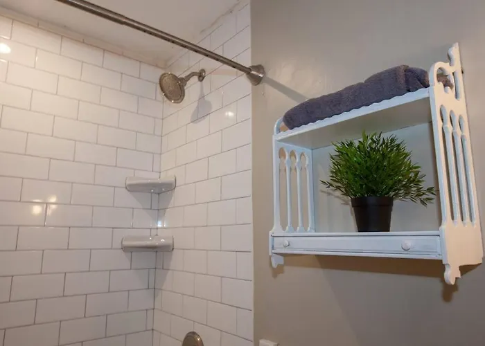 Great For Exploring * Stylish Loft Like Living